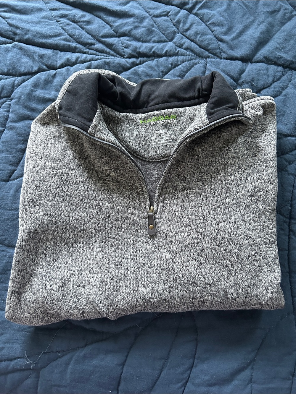 Haggar Men's Heather Gray Quarter-Zip Pullover with Black Collar